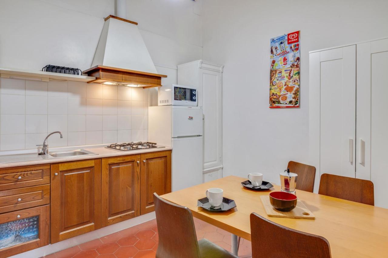 Porta Rossa Apartments Near Ponte Vecchio 佛罗伦萨 外观 照片