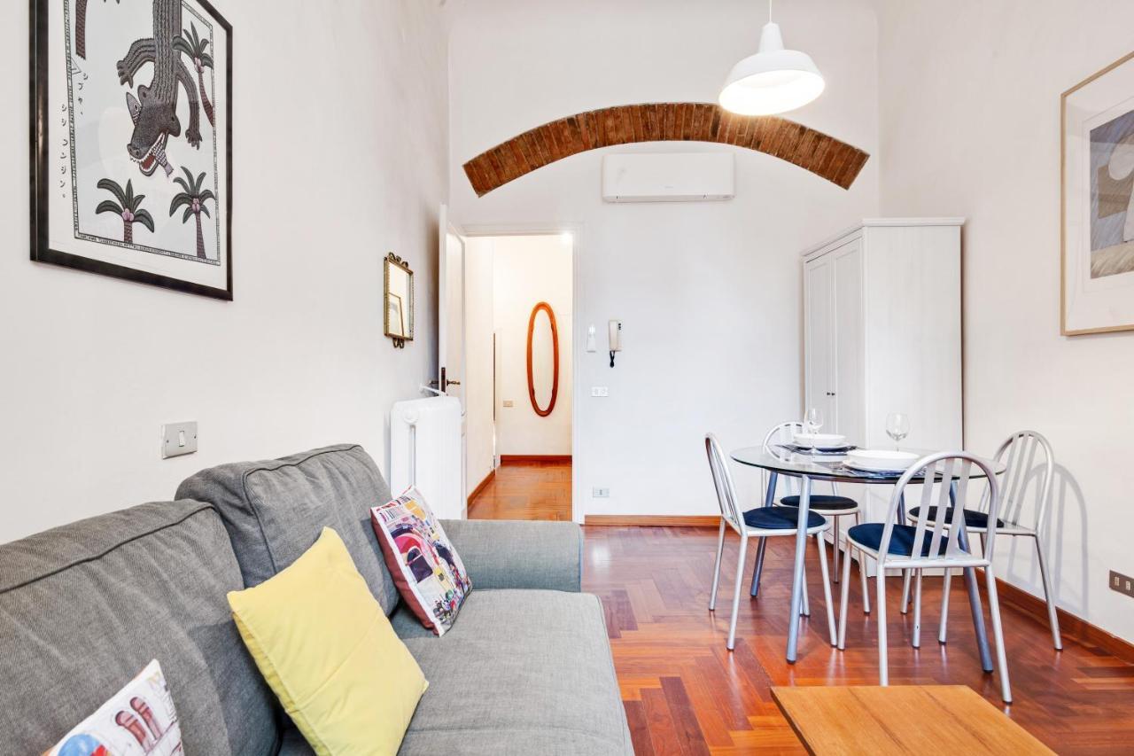 Porta Rossa Apartments Near Ponte Vecchio 佛罗伦萨 外观 照片